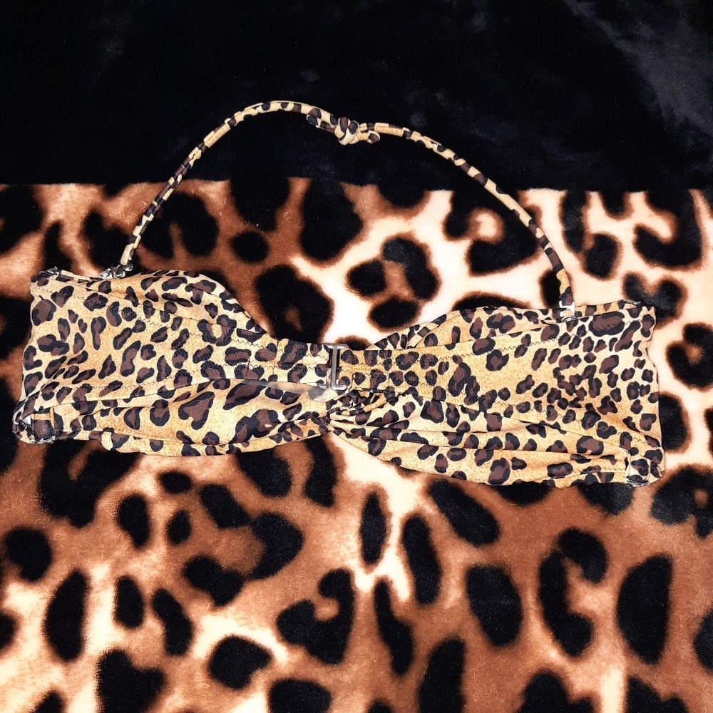 Victoria Secret Leopard Bikini Top - Picture 2 of 8